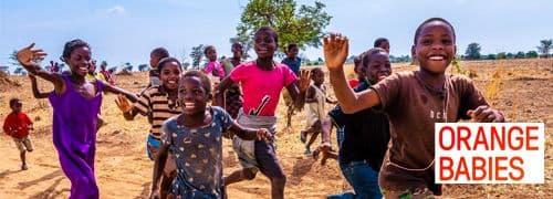 NanaWoody&John en Orange Babies samen tegen HIV in Afrika